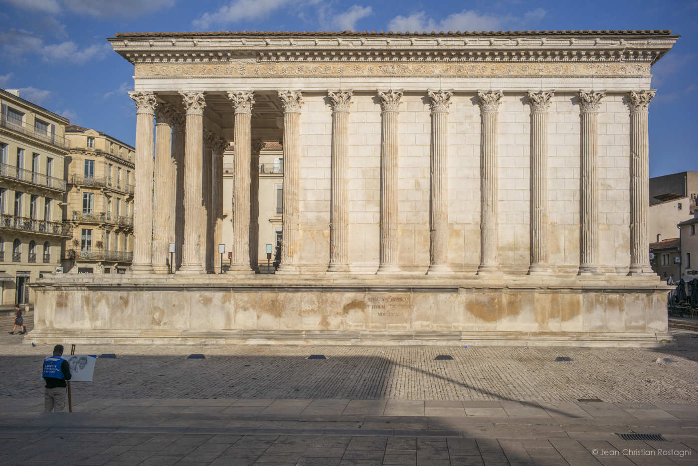 nimes, maison carree